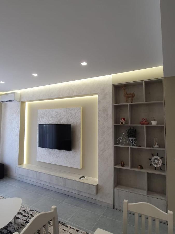 Deluxe Apartment Vlorë Exteriör bild