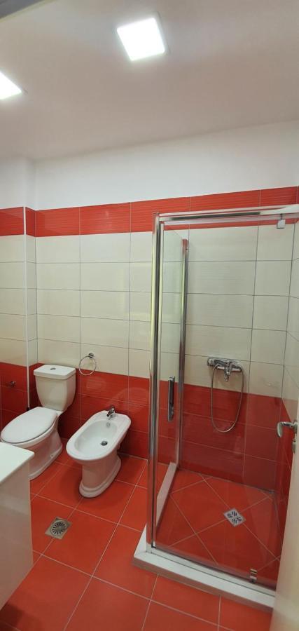 Deluxe Apartment Vlorë Exteriör bild